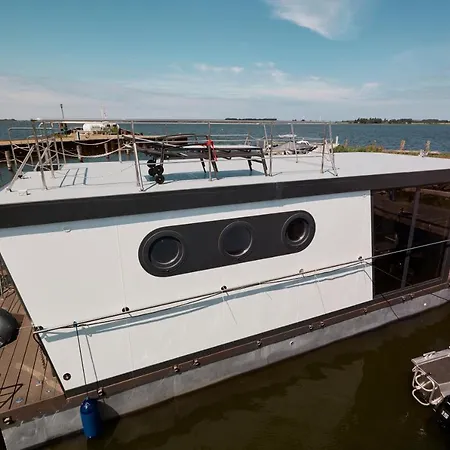 Hausboote Und Apartment *