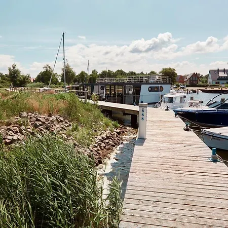 Hausboote Und Апартаменты *