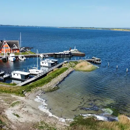 Hausboote Und Apartment Vieregge