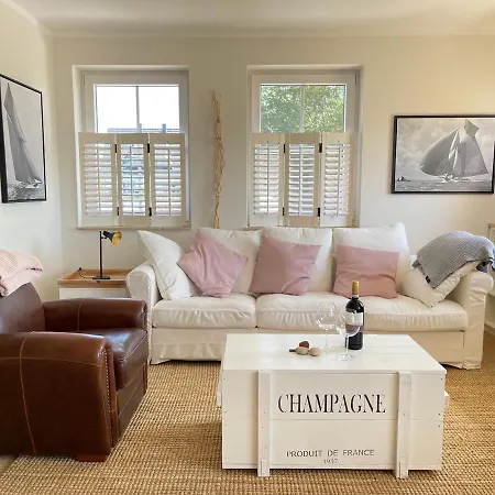 Hausboote Und Апартаменты *